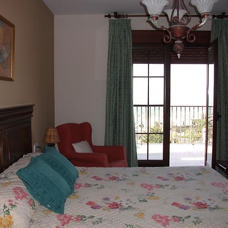 Hotel Los Rebites ฮูเอตอร์ เวกา ภายนอก รูปภาพ