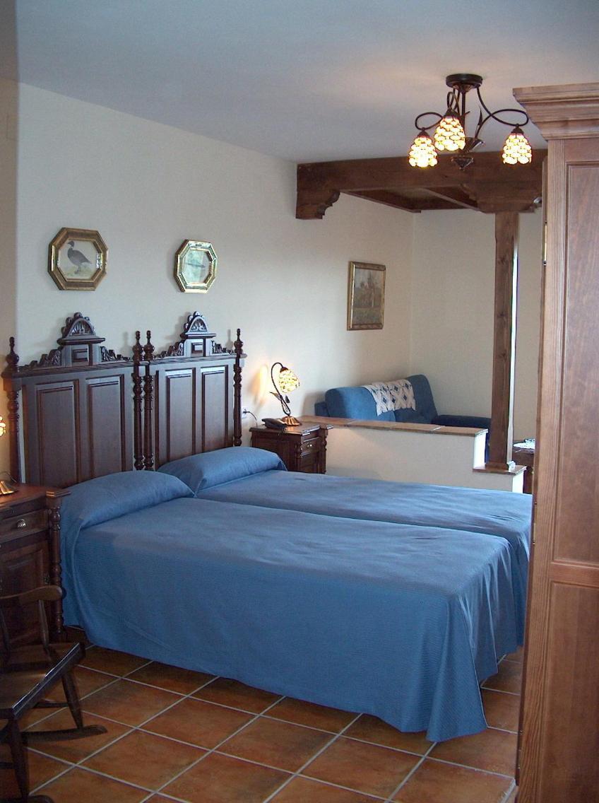 Hotel Los Rebites ฮูเอตอร์ เวกา ภายนอก รูปภาพ